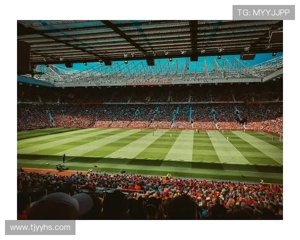 足球巨星的荣耀与挑战:从绿茵场到全球舞台的传奇之路