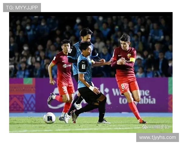 U18黑山队与匈牙利队激战正酣青少年足球赛精彩对决引人关注